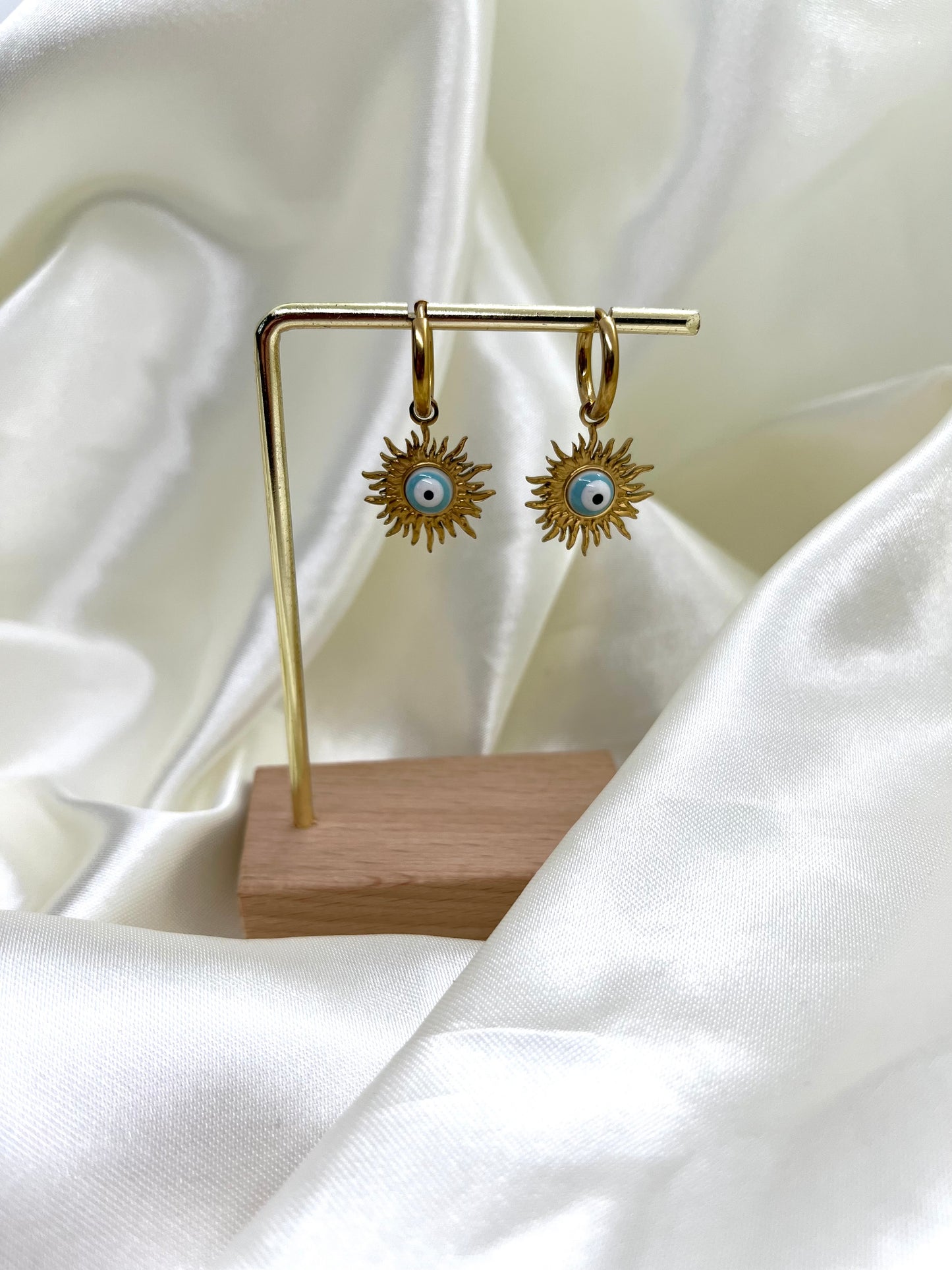 Boucles d’oreilles doré et œil grecque