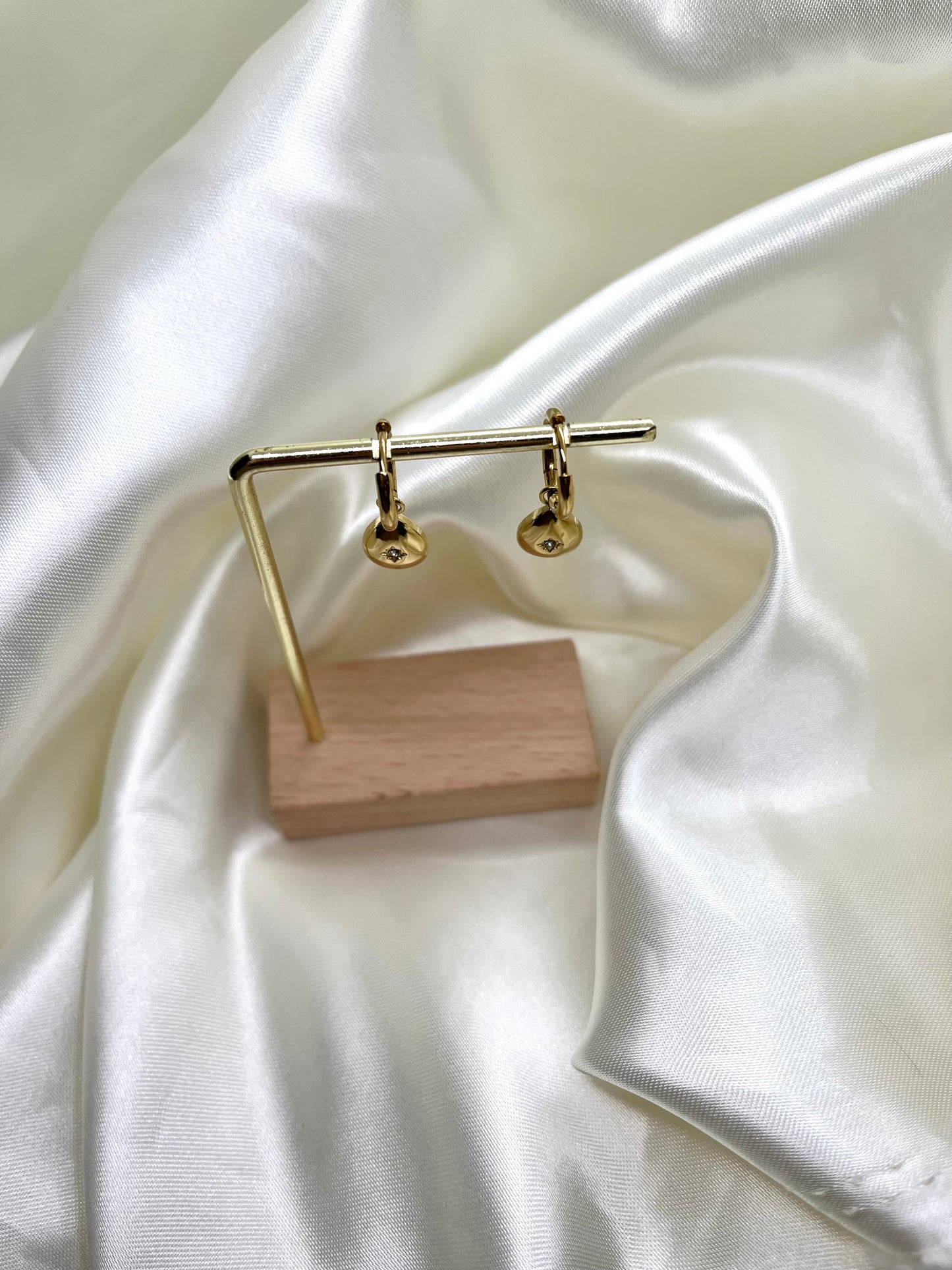 Boucles d’oreilles gouttes doré