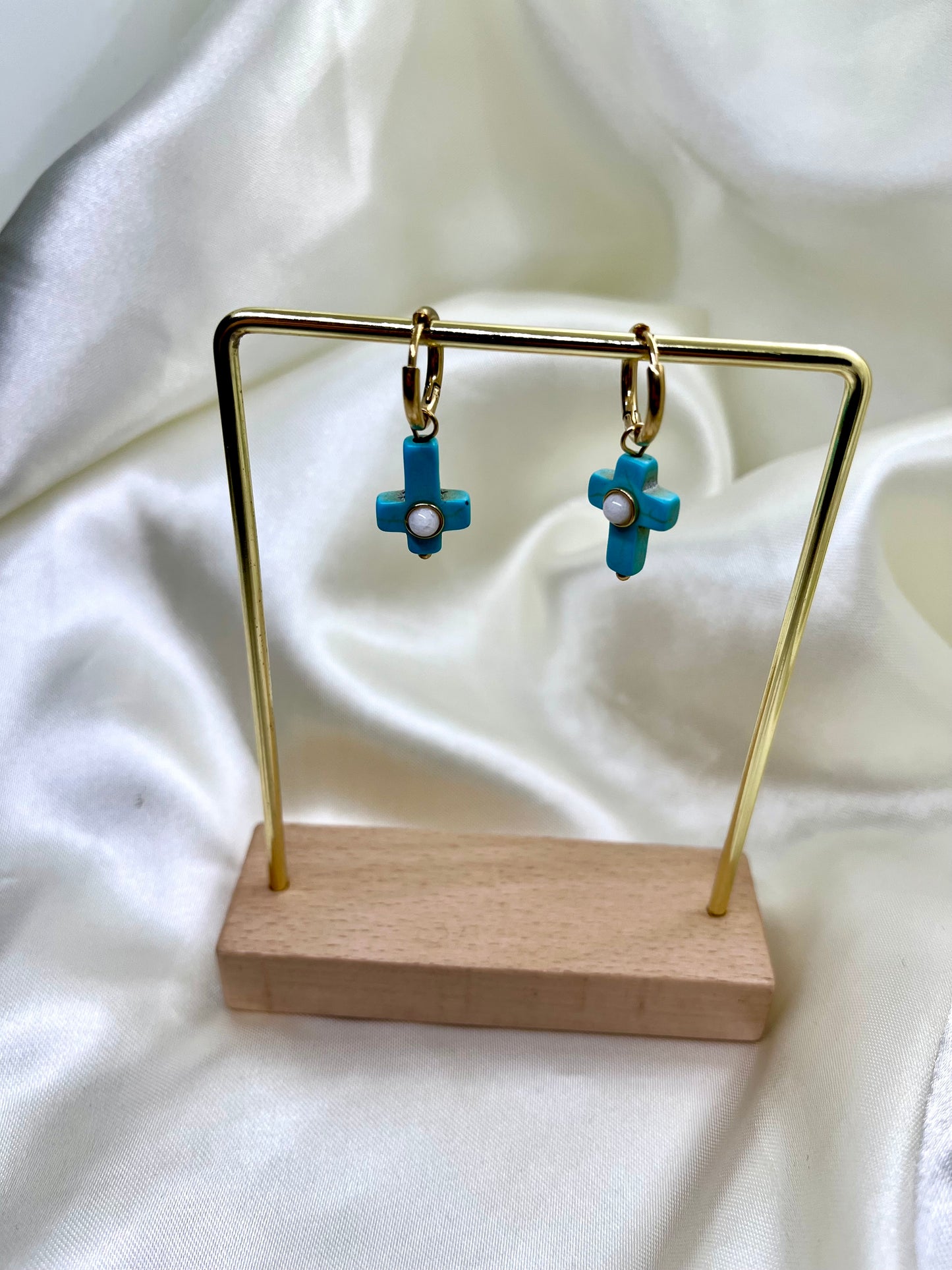 Boucles d’oreilles croix doré et turquoise