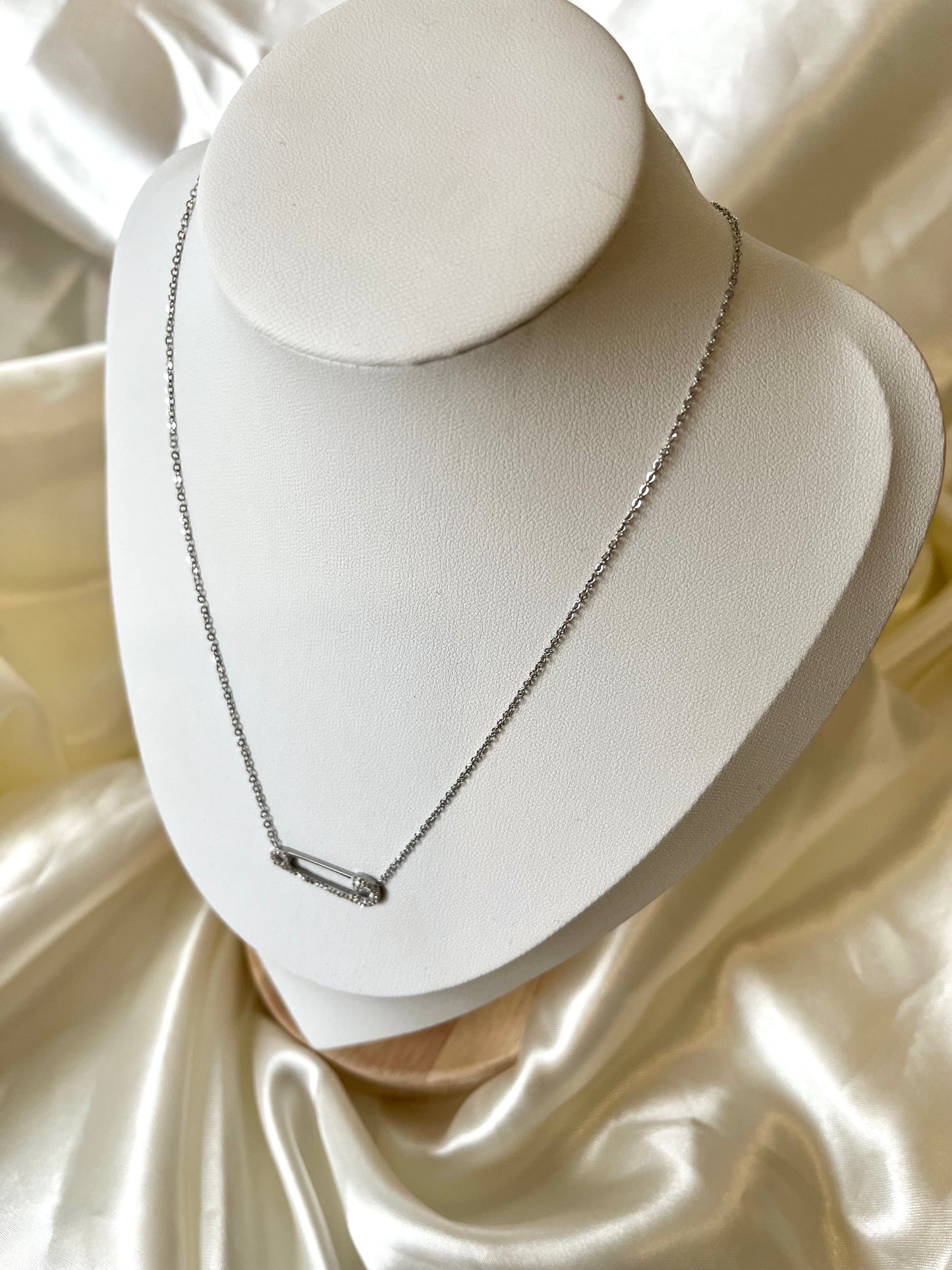 Collier argenté trombone