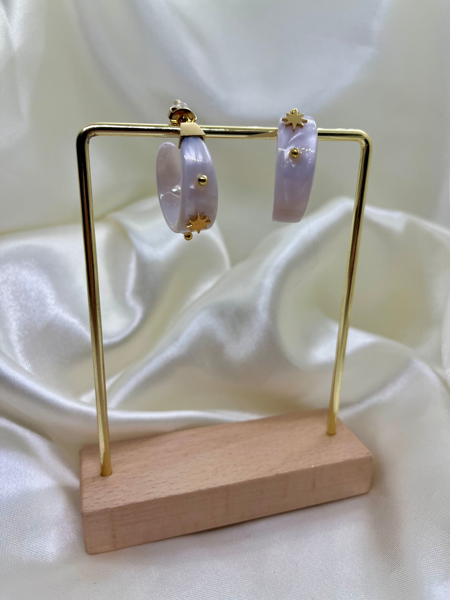 Boucles d’oreilles anneaux blanc nacré