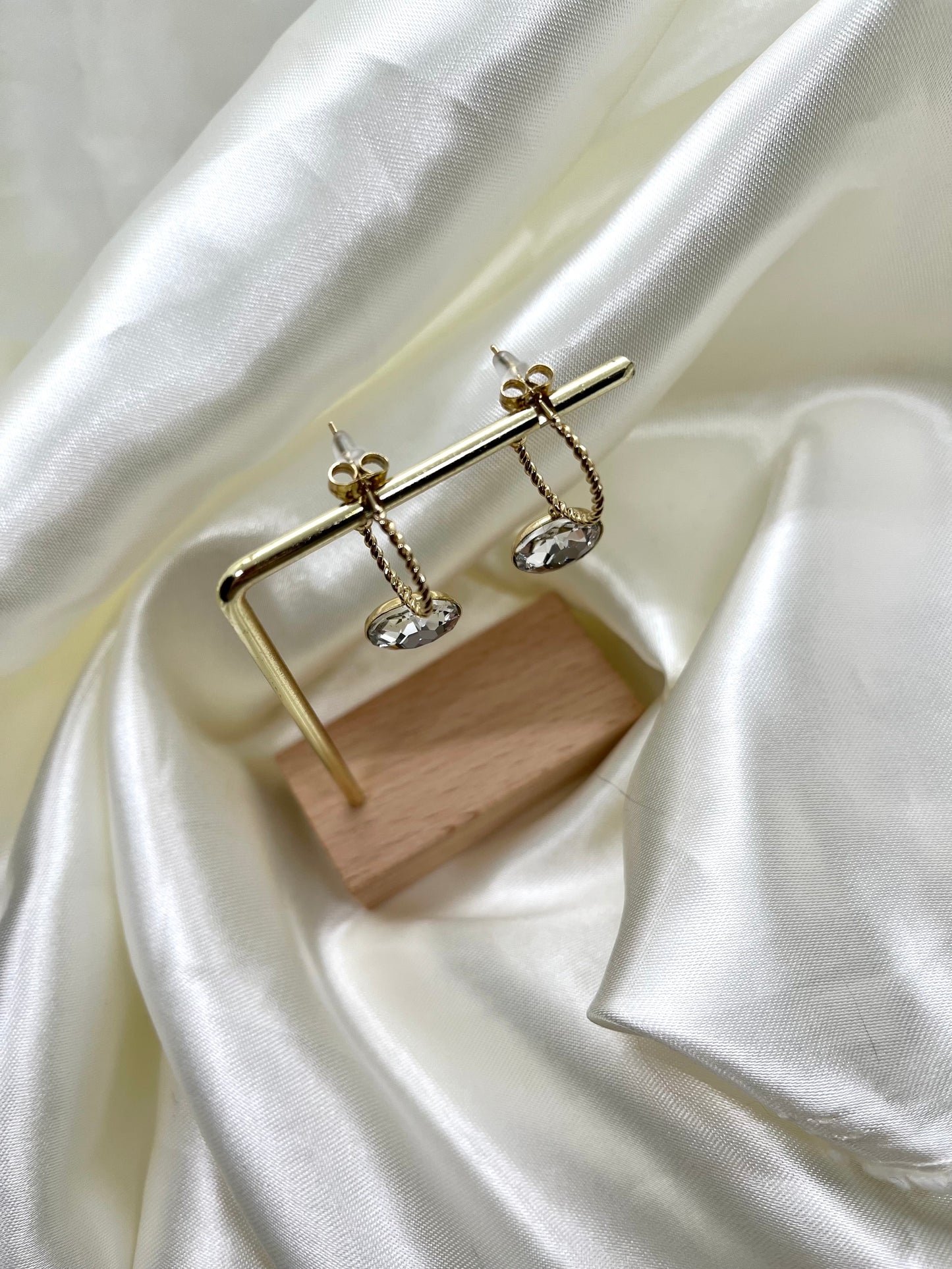 Boucles d’oreilles doré et strass rondes
