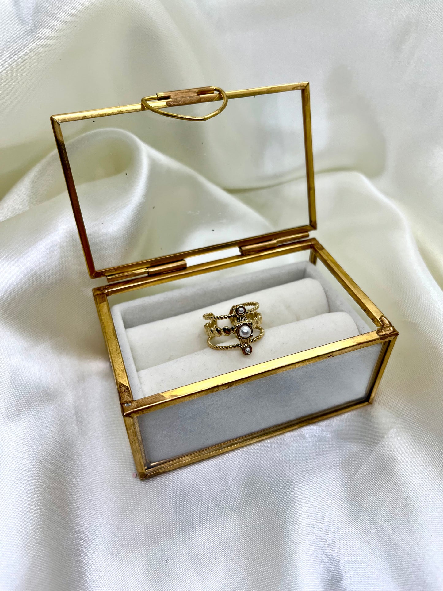 Bague doré et nacré