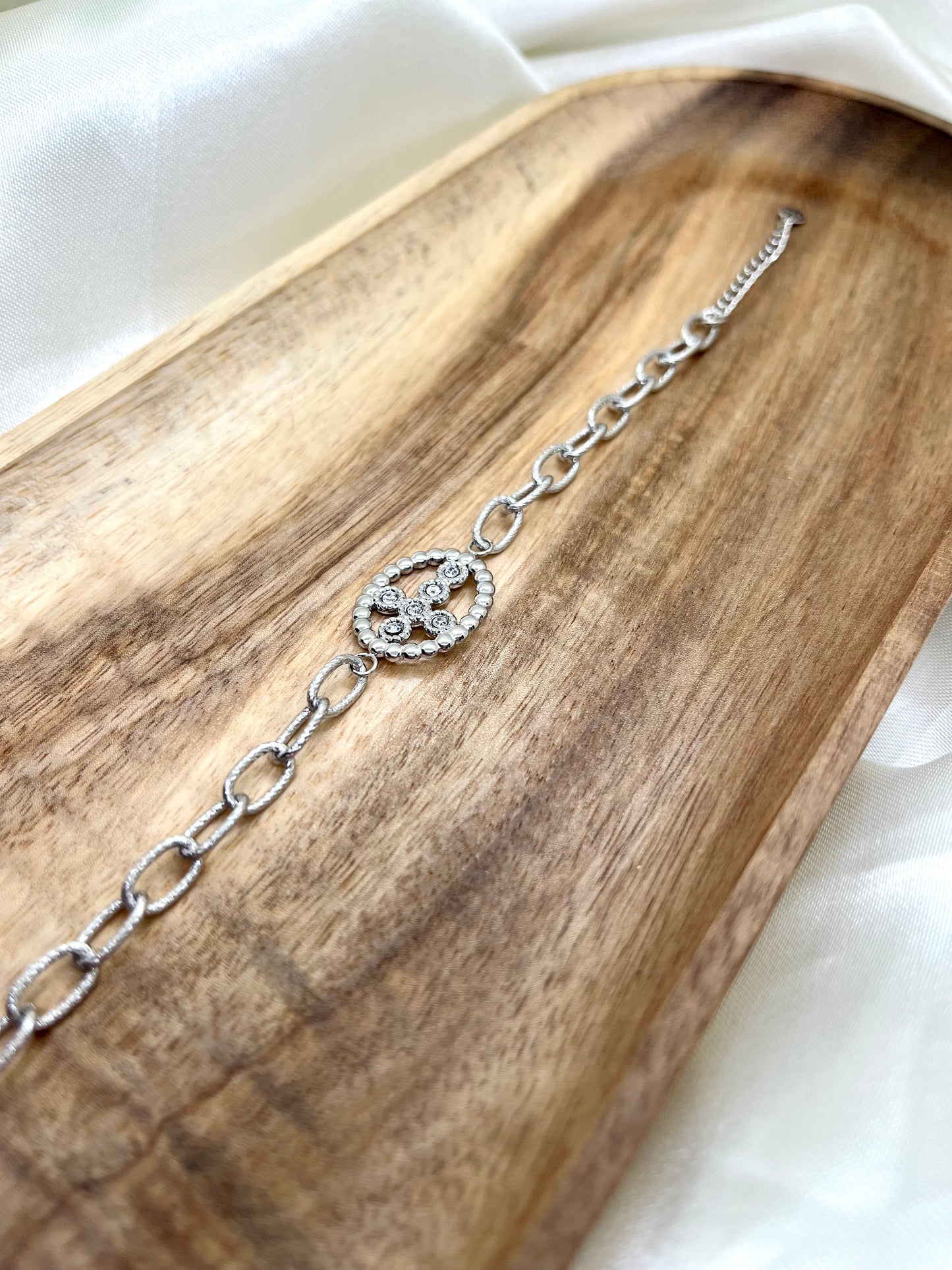 Bracelet argenté croix et strass