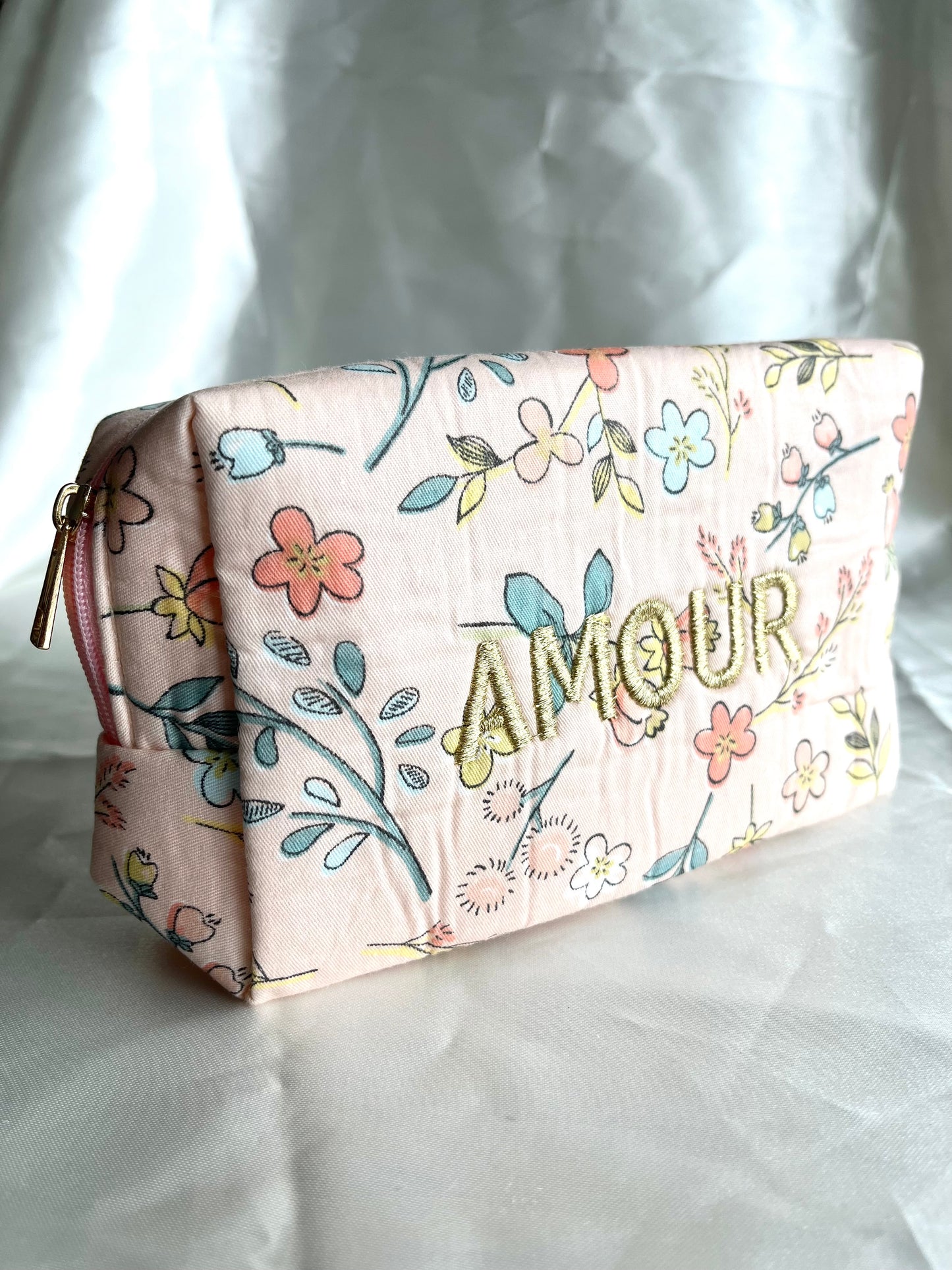 Trousse rose pale Amour