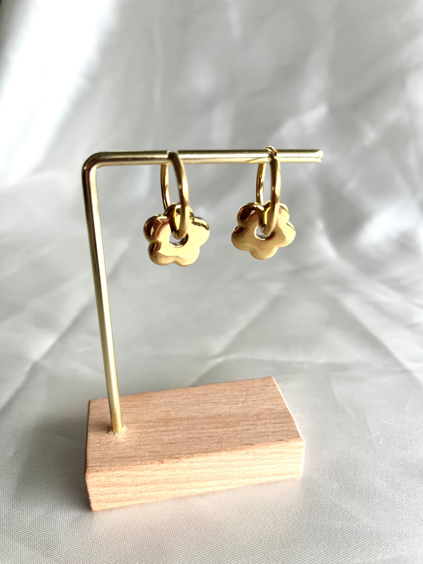 Boucles d’oreilles doré fleur Vira