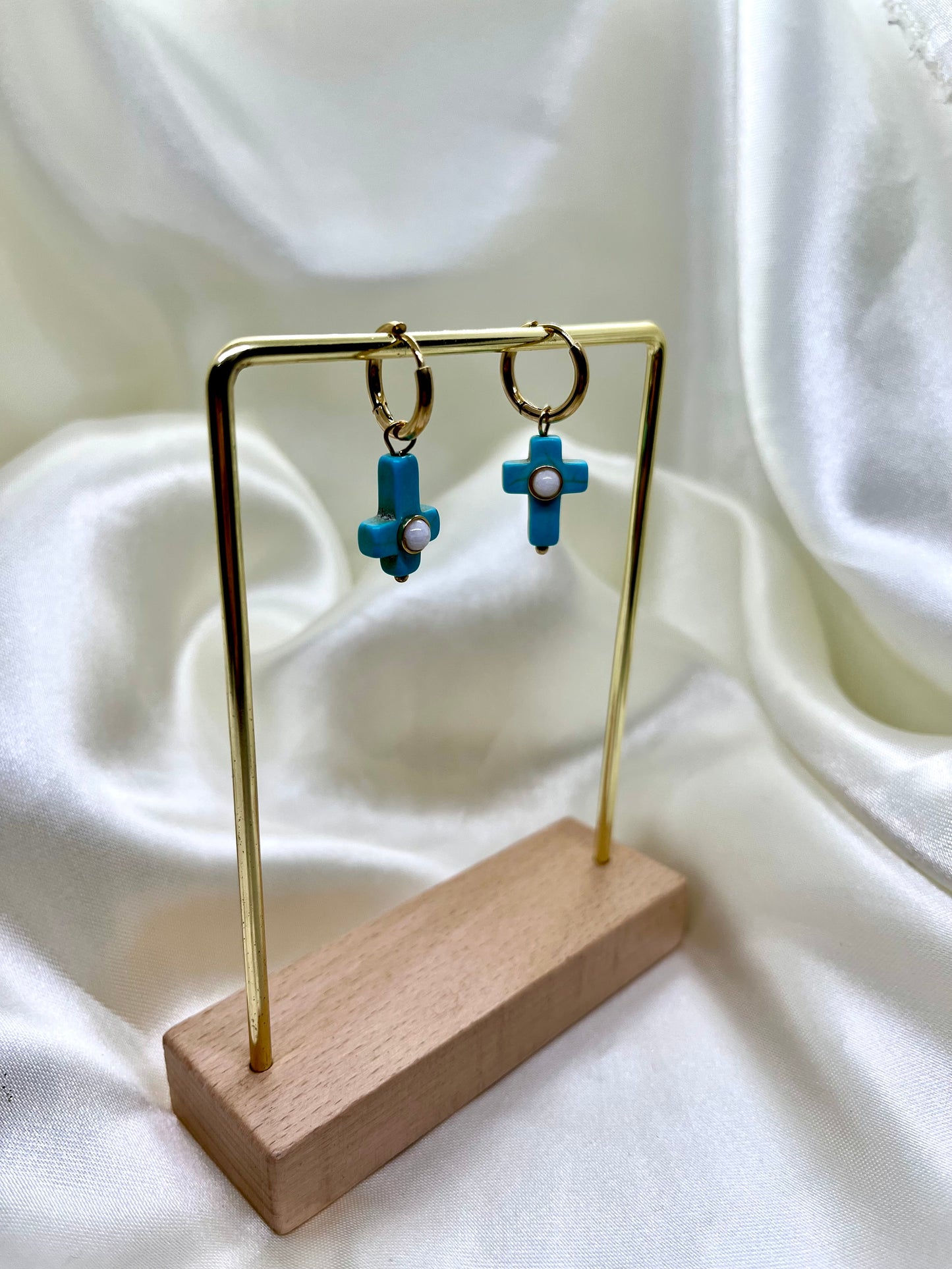 Boucles d’oreilles croix doré et turquoise