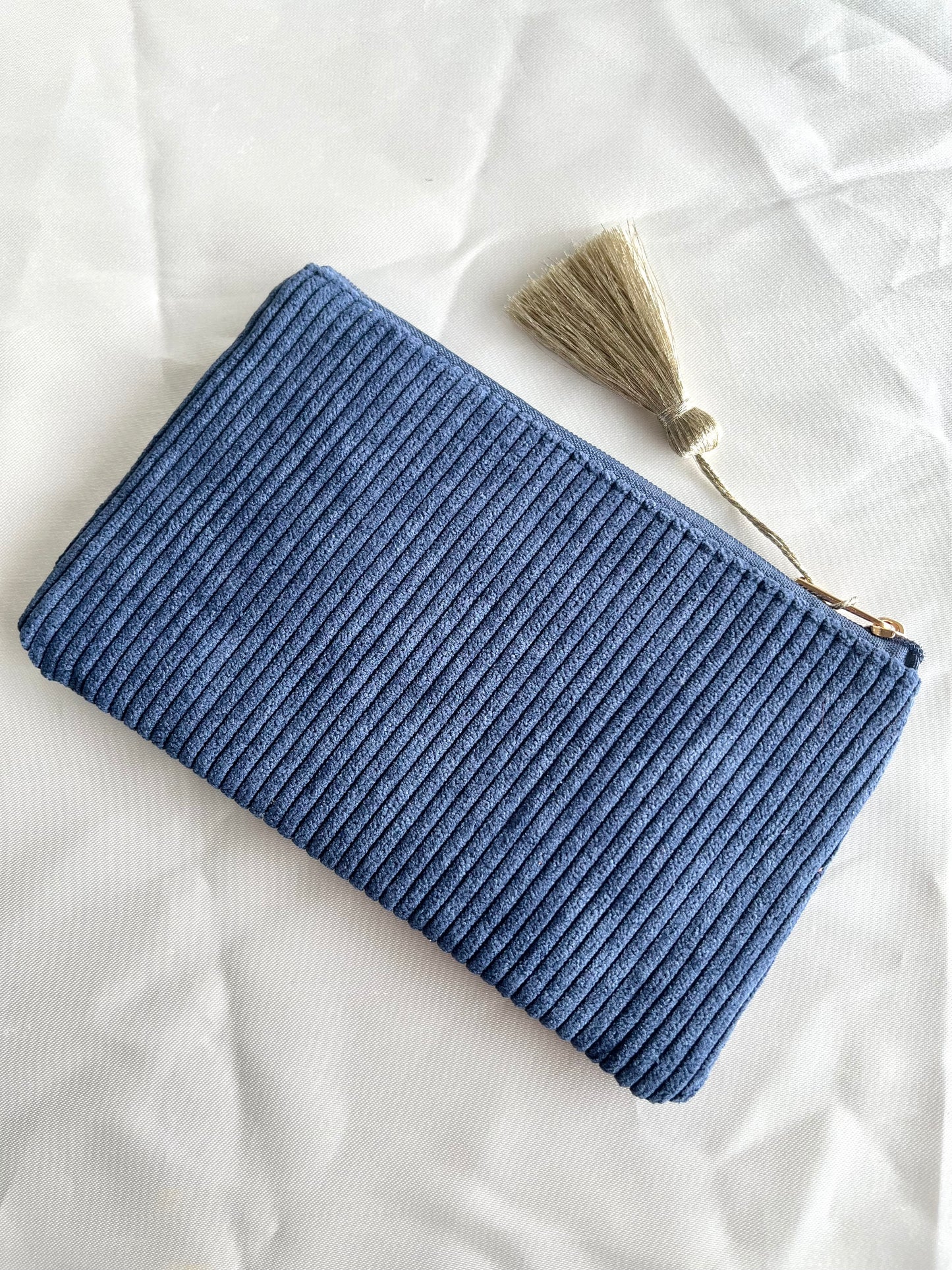 Pochette velours côtelé bleu Jolie Nana