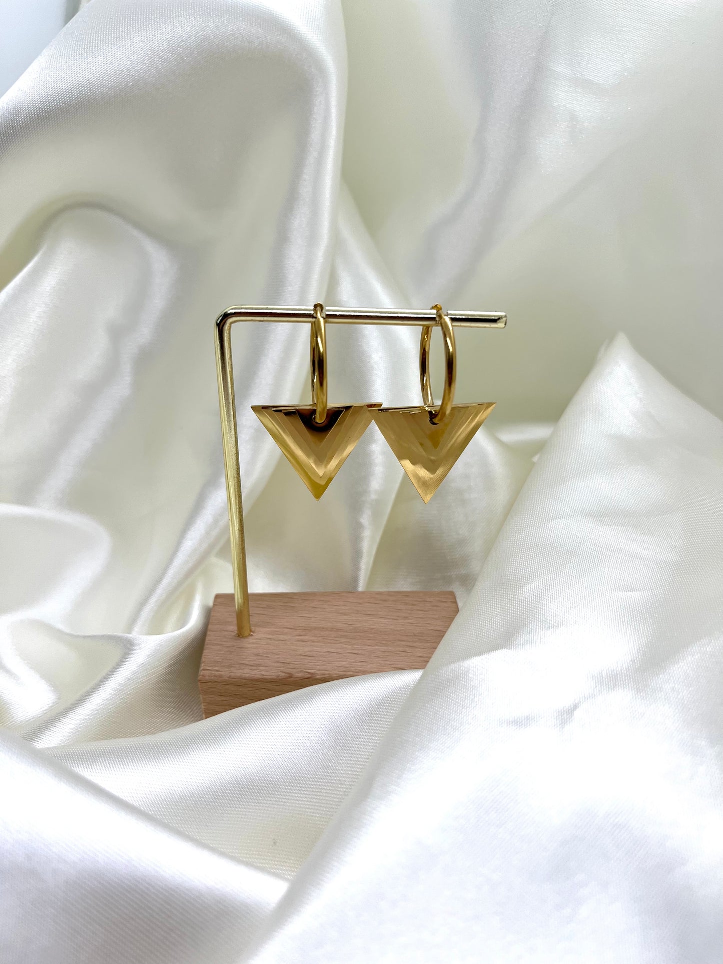 Boucles d’oreilles doré triangle Tania
