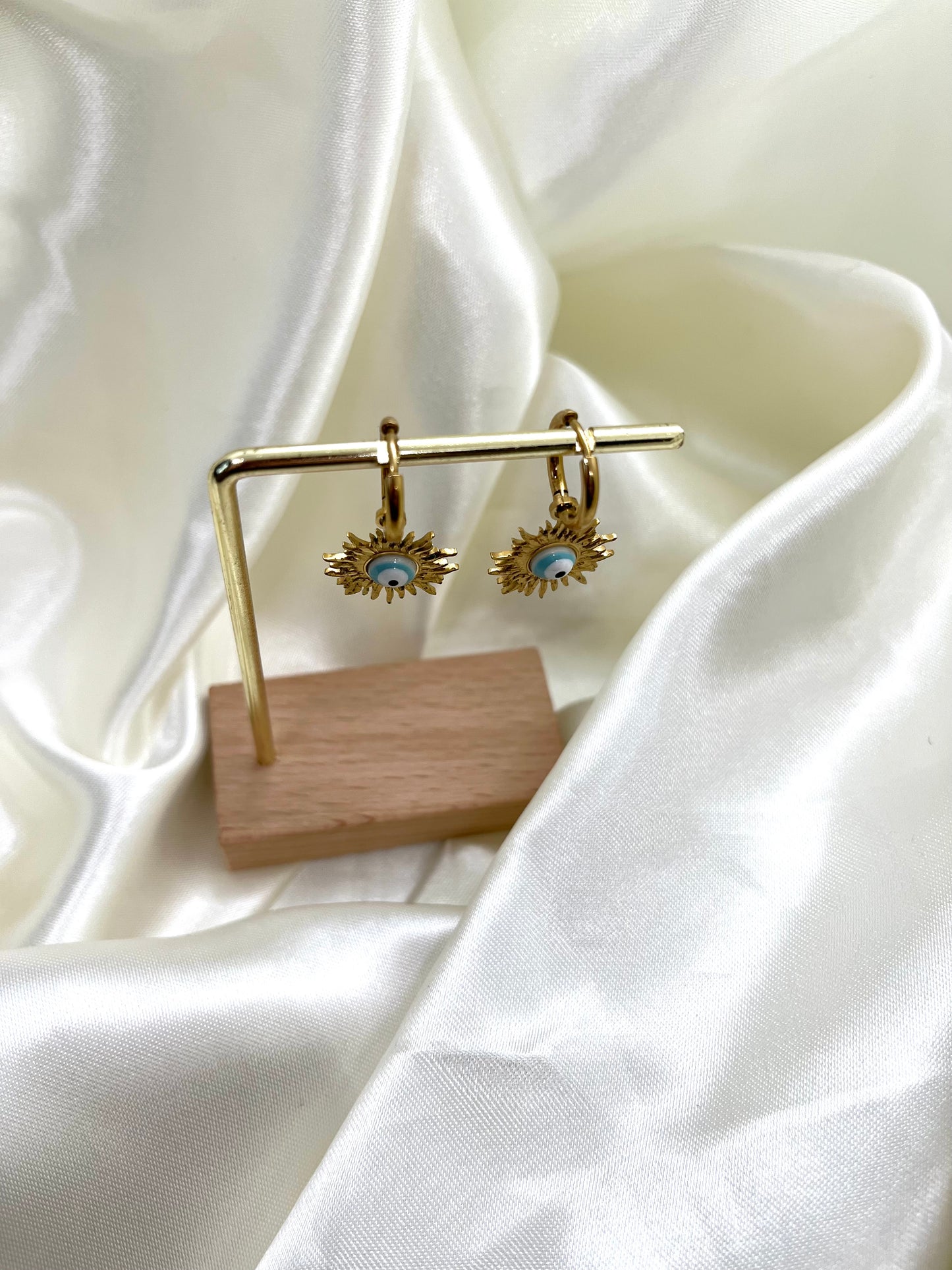 Boucles d’oreilles doré et œil grecque