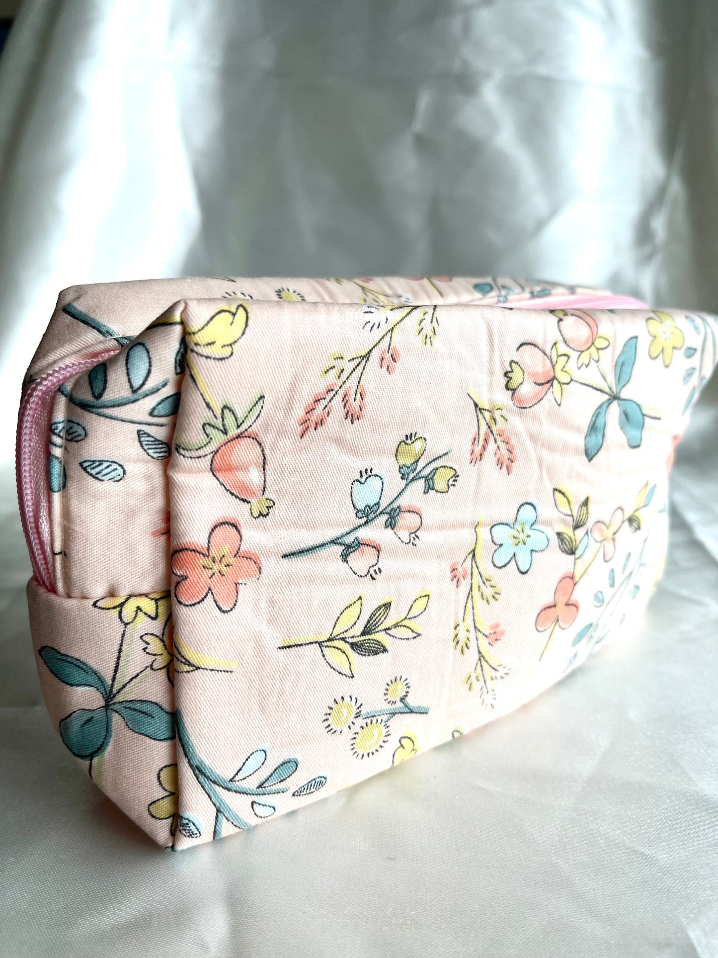 Trousse rose pale Amour