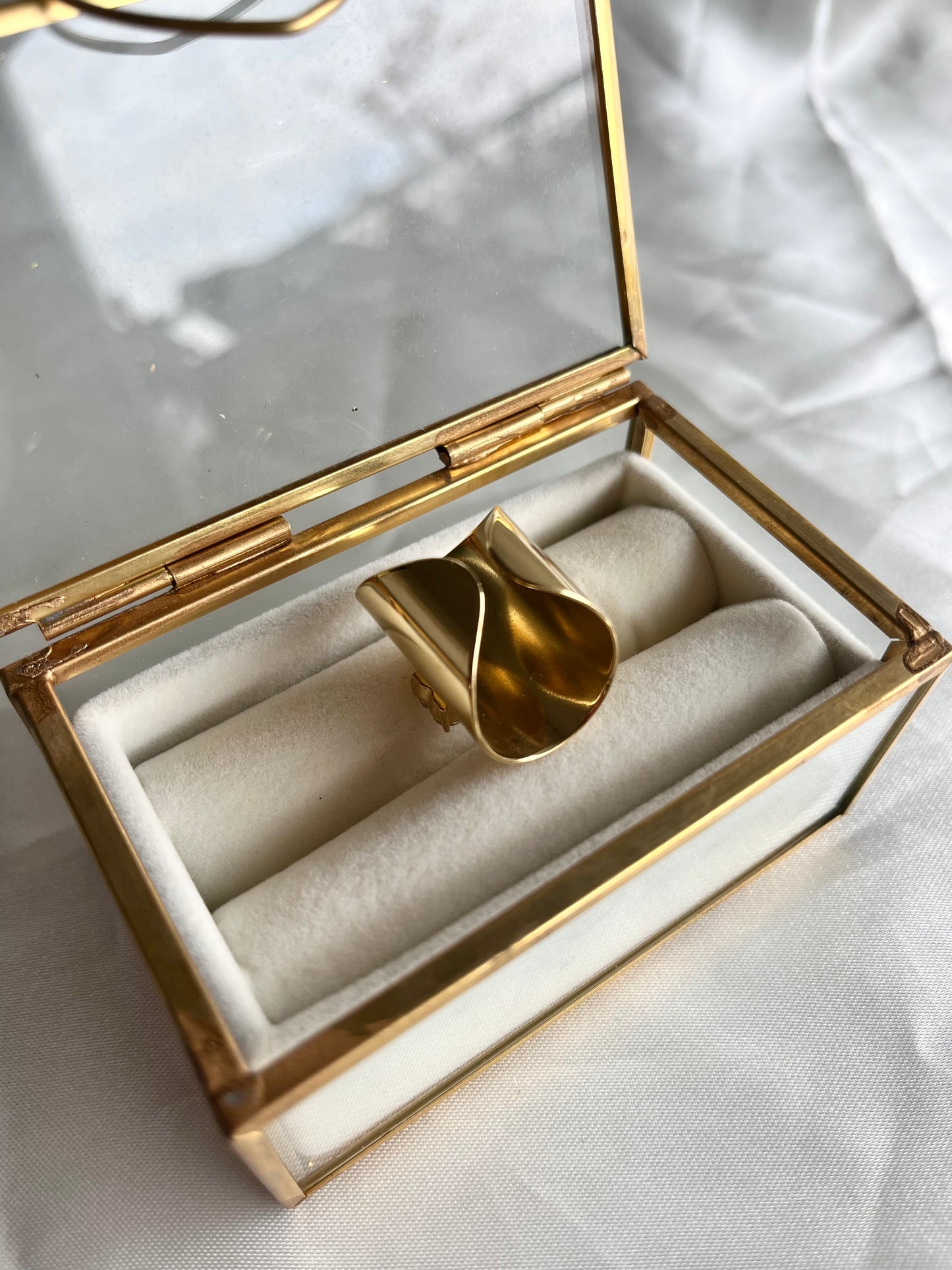 Bague doré fleur zirconium Agatha