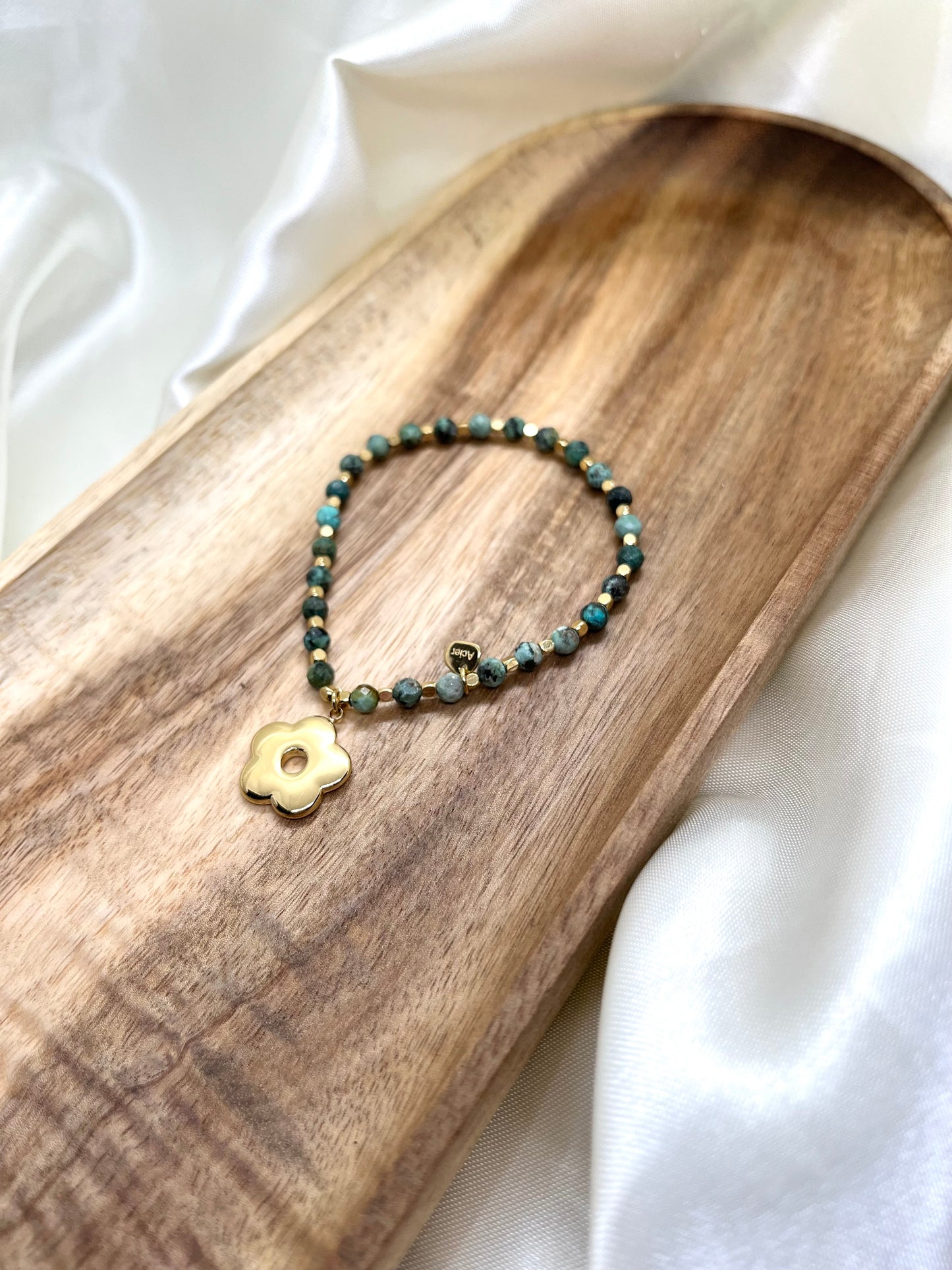 Bracelet doré et vert fleur - Turquoise Africaine