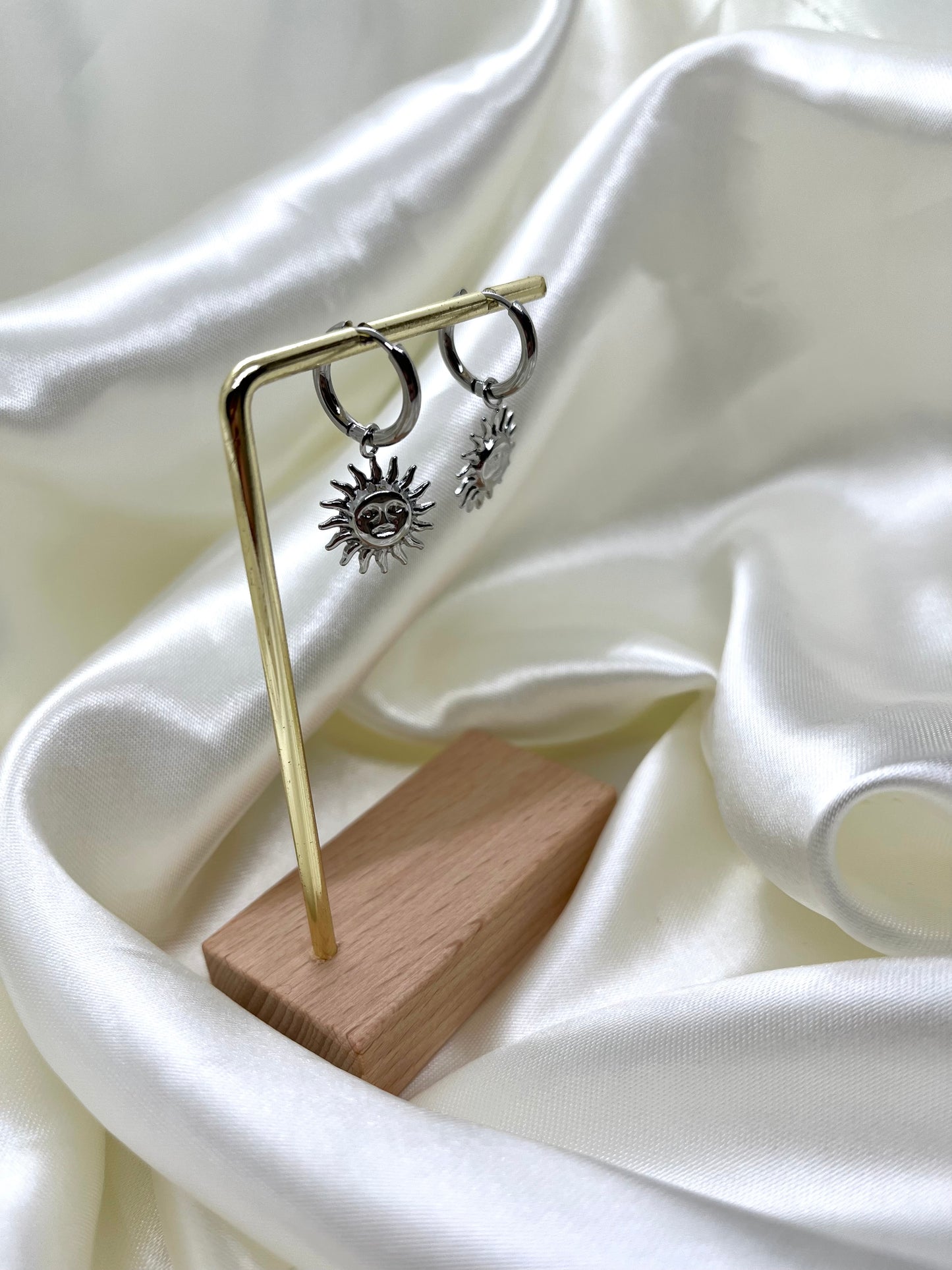 Boucles d’oreilles argenté soleil