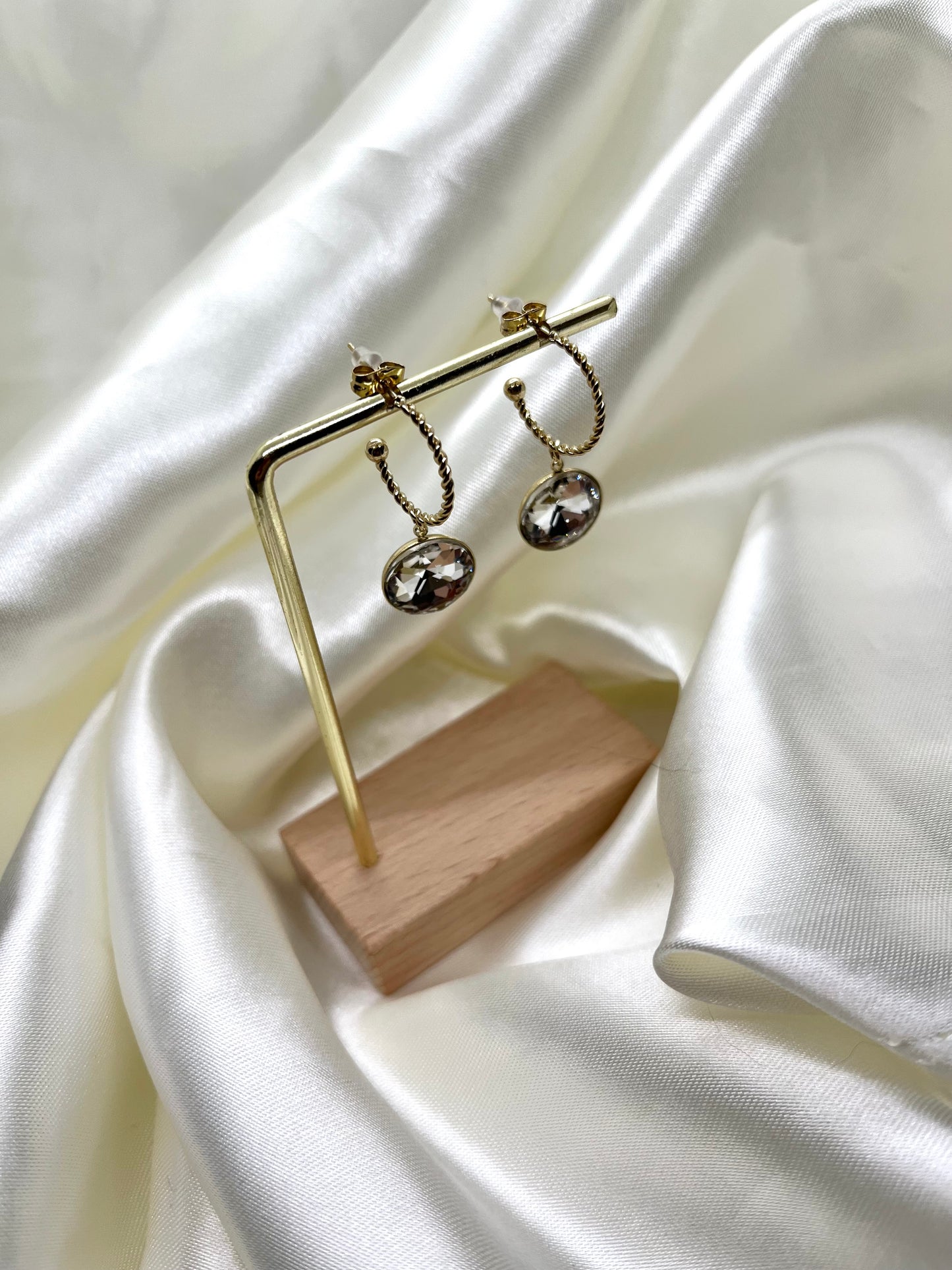 Boucles d’oreilles doré et strass rondes