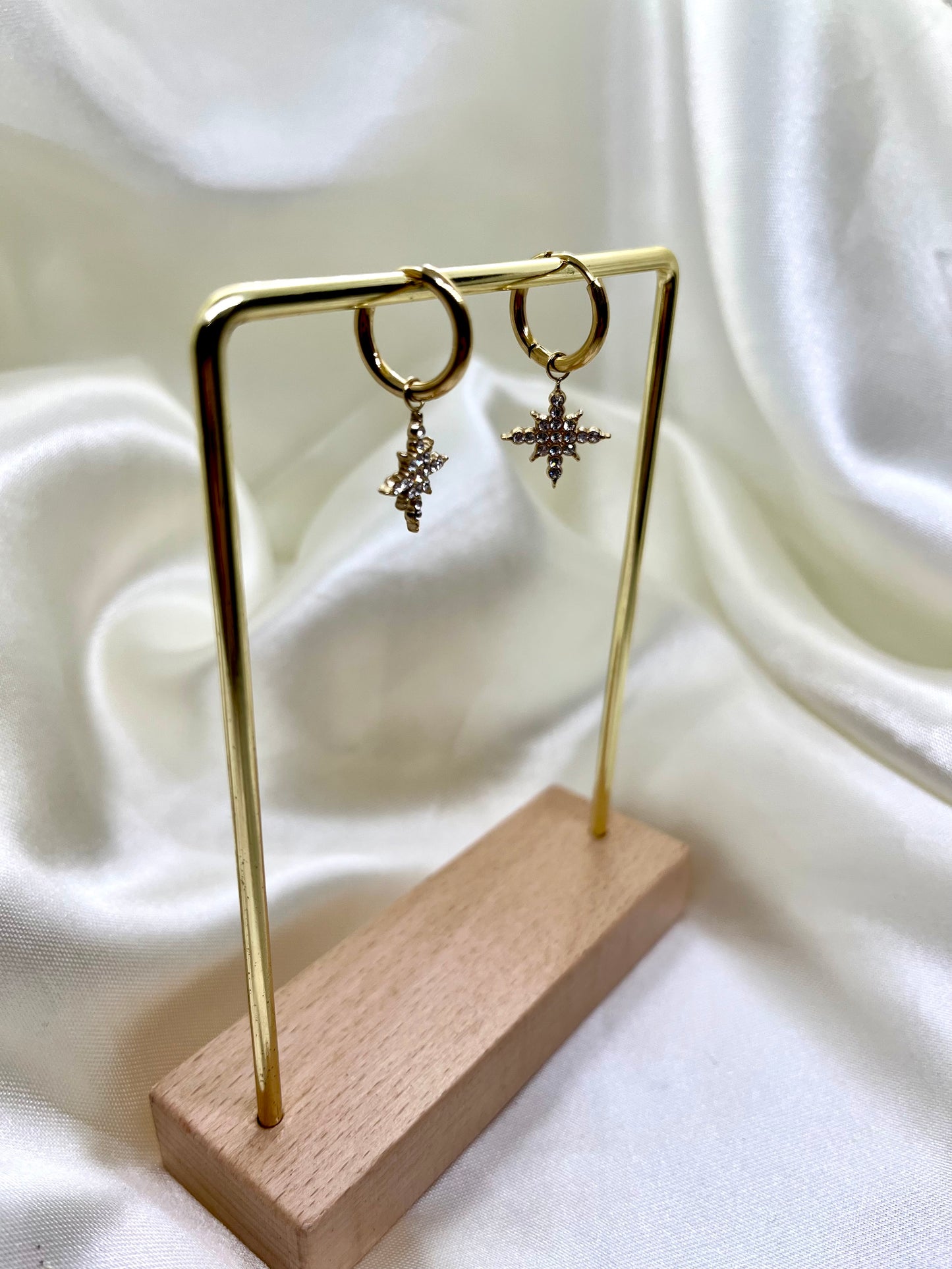 Boucles d’oreilles étoile doré et strass