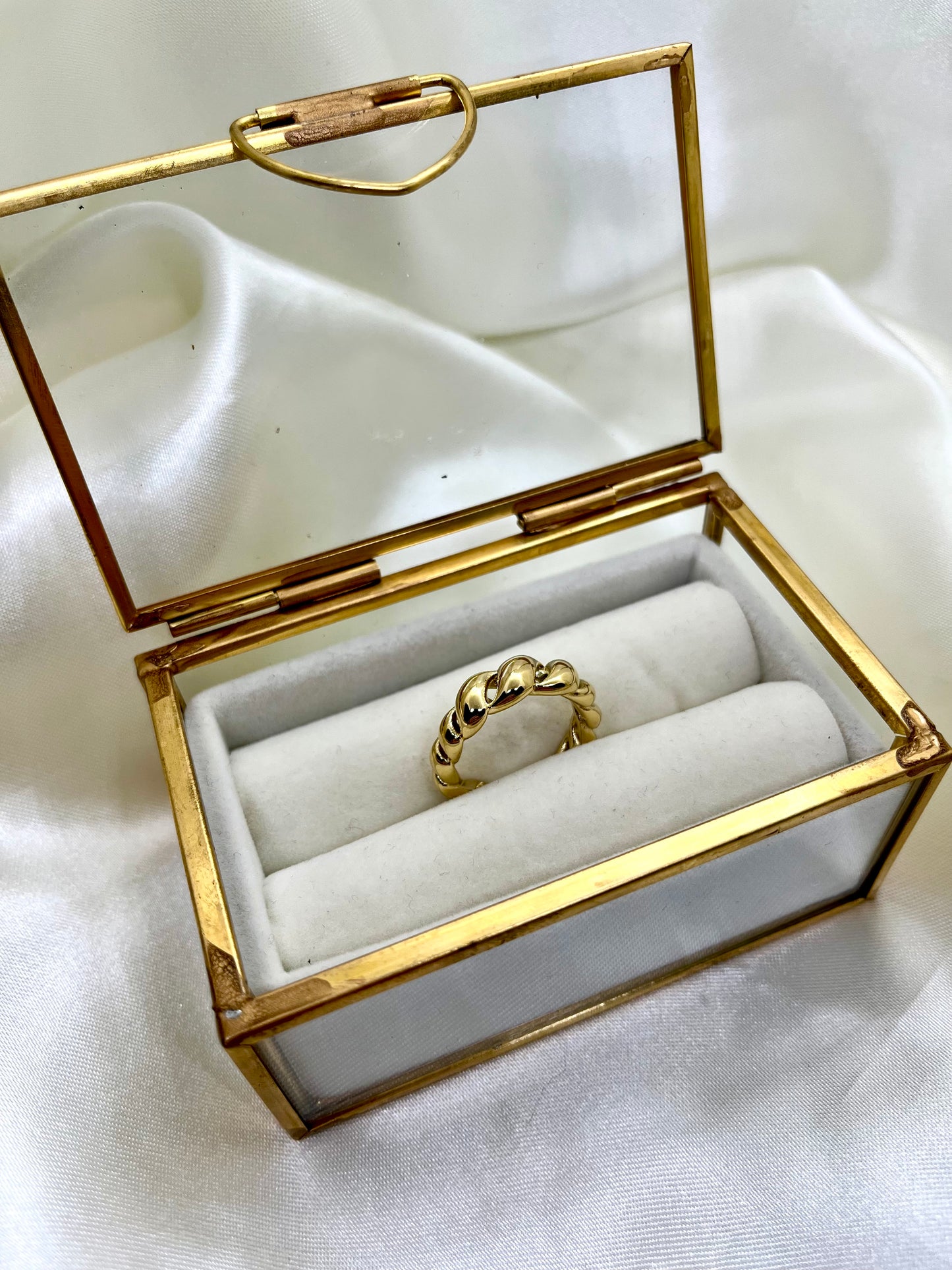 Bague dorée