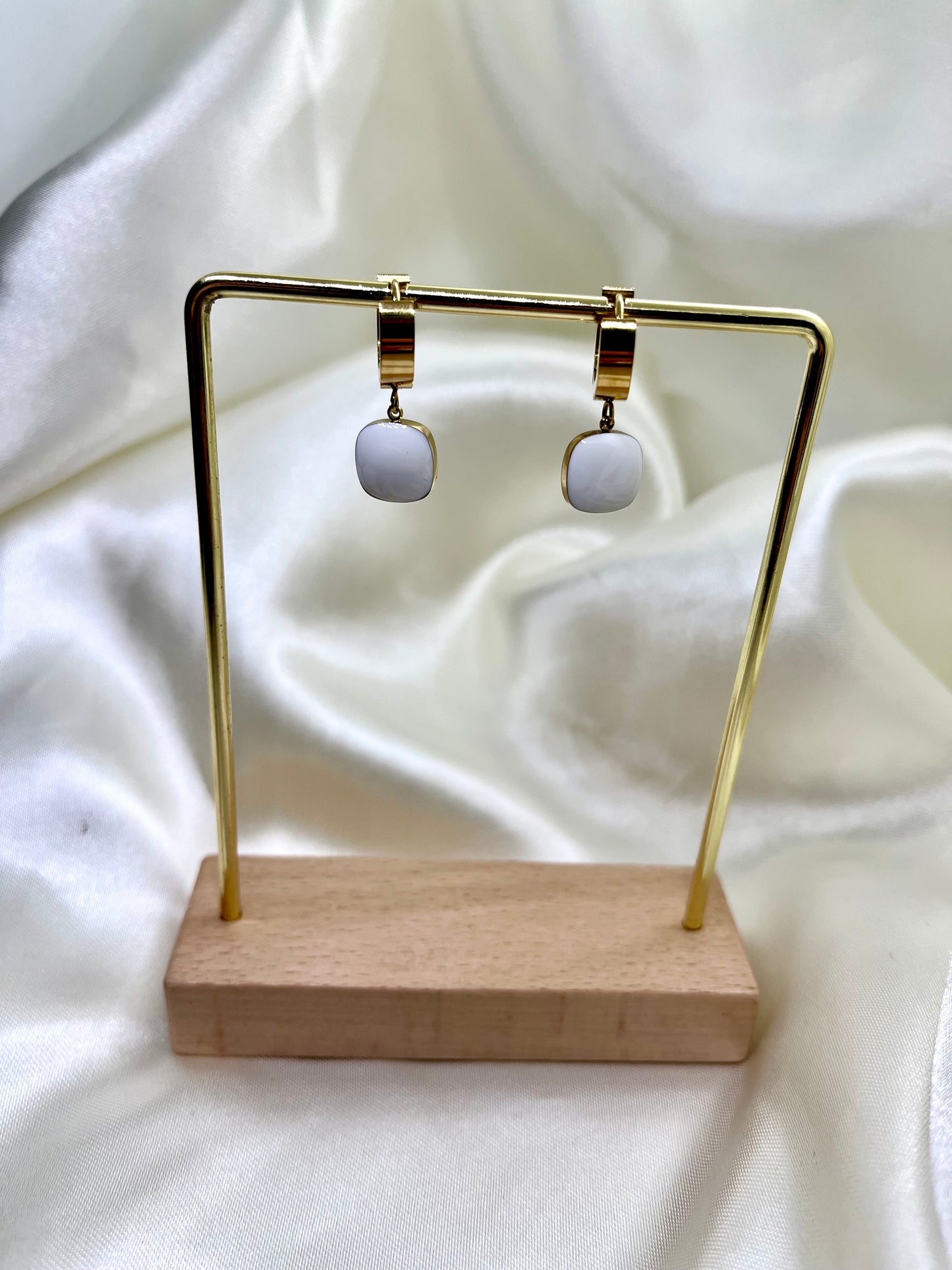 Boucles d’oreilles doré et blanc
