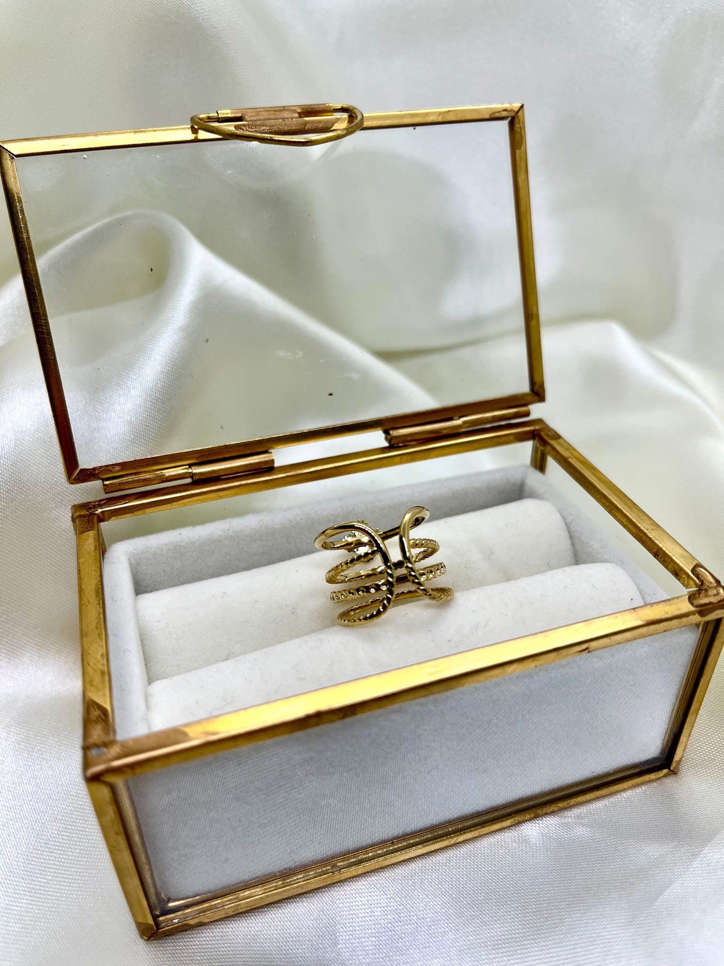 Bague doré et strass multi rangs