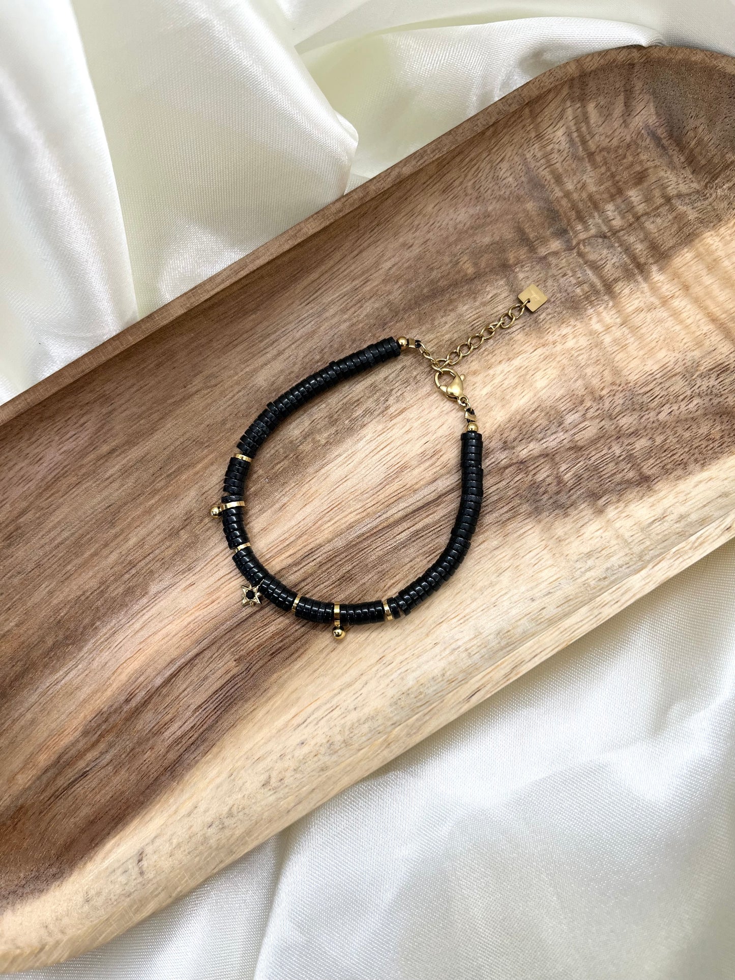 Bracelet en perles noires Sansa