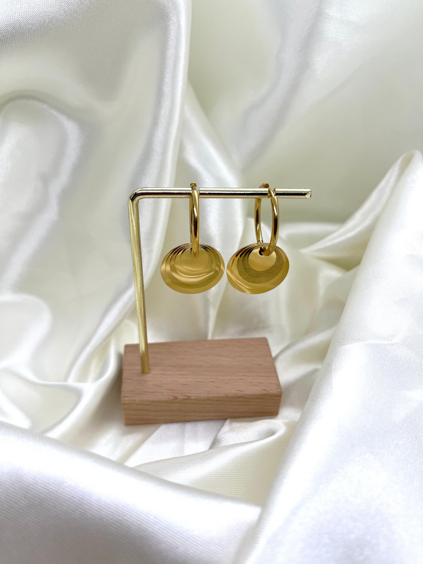 Boucles d’oreilles doré rondes Constance