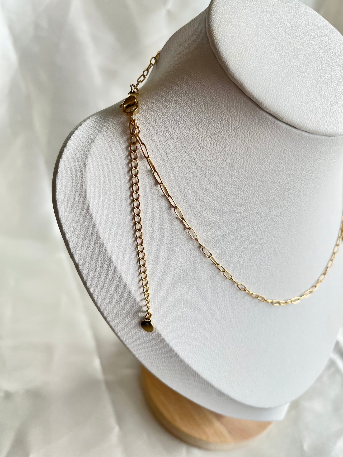 Collier doré et blanc Élisabeth