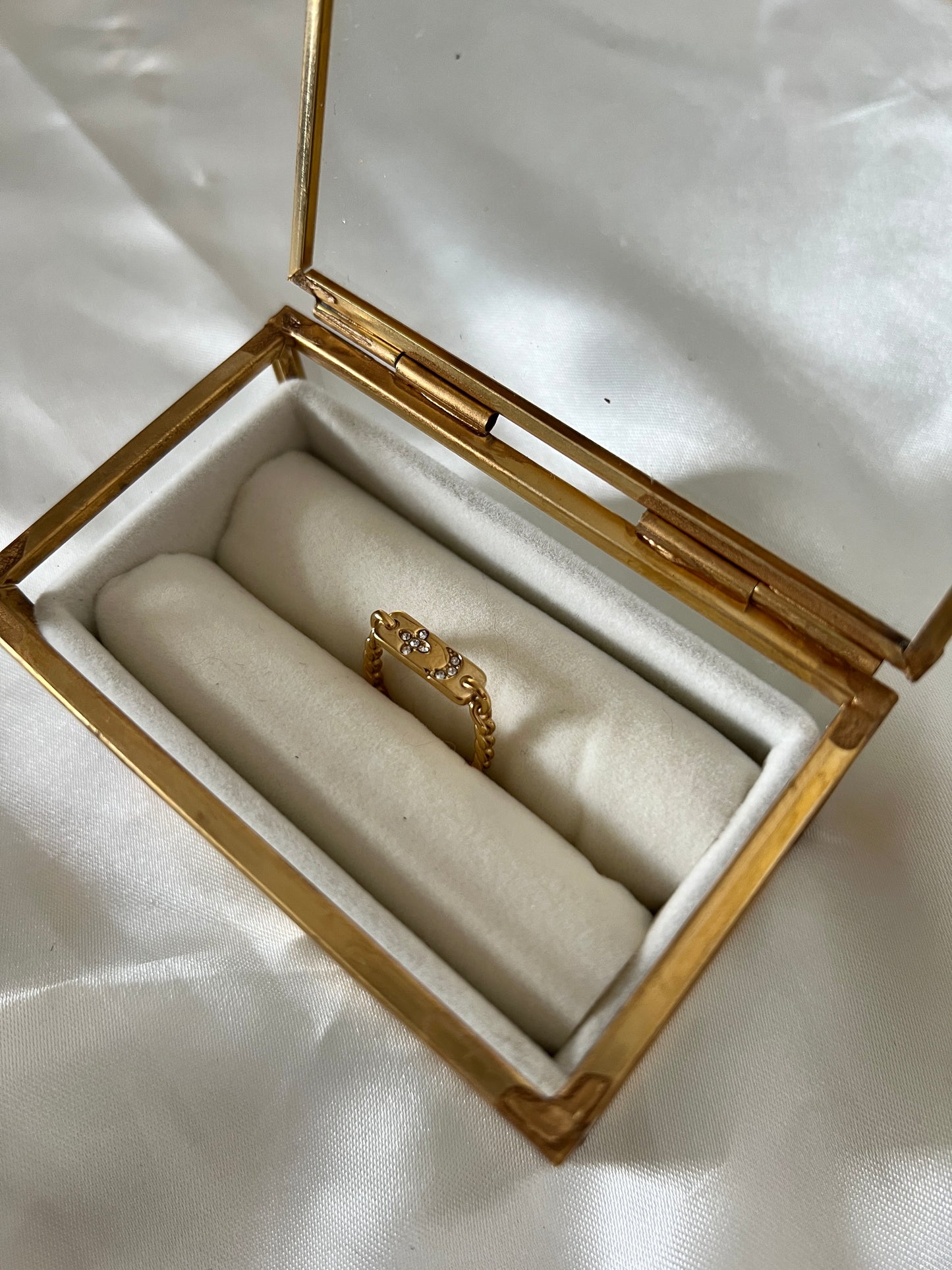 Bague doré et strass Lolita
