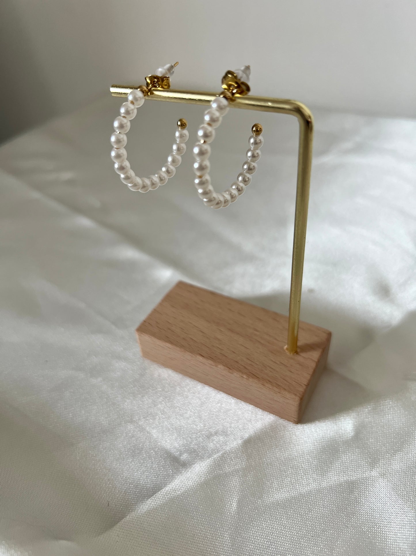 Boucles d'oreilles anneaux nacré Rona