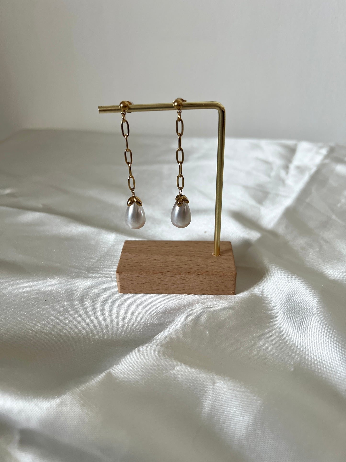 Boucles d'oreilles doré et nacré Gouta