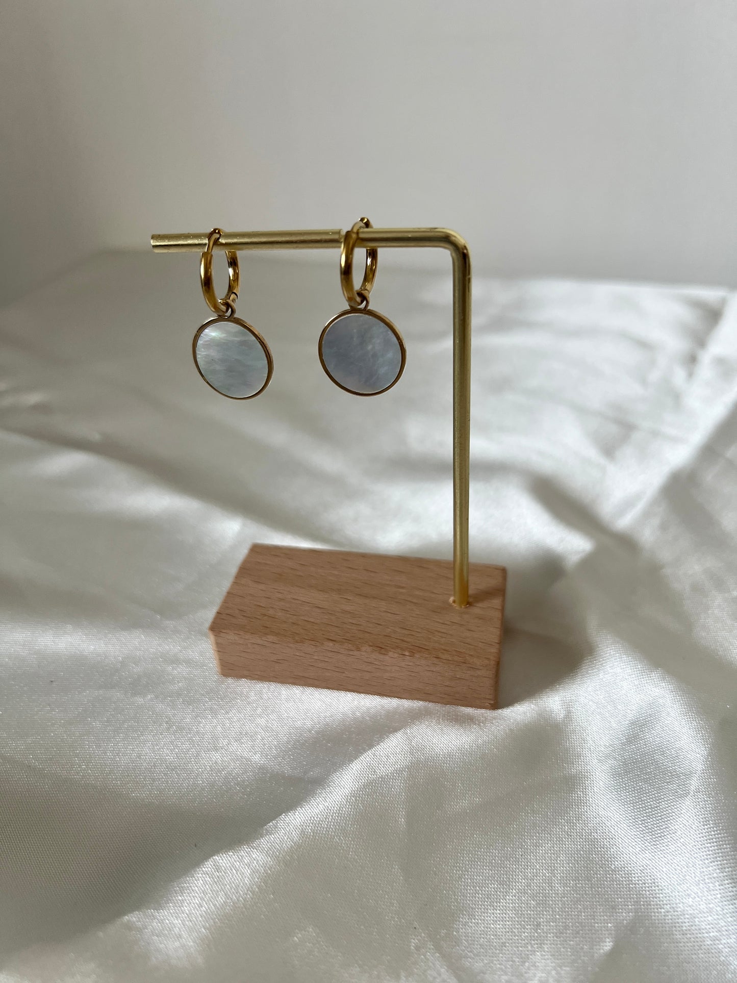 Boucles d'oreilles doré et nacré Jolia