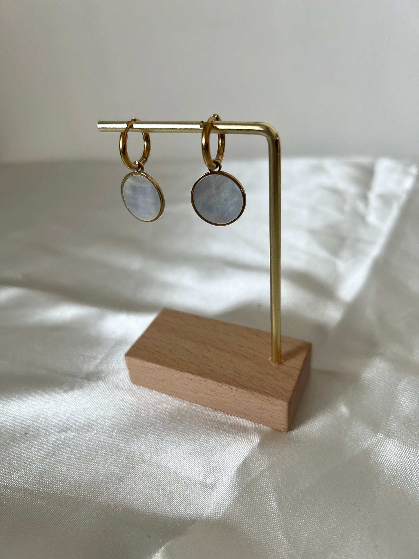 Boucles d'oreilles doré et nacré Jolia