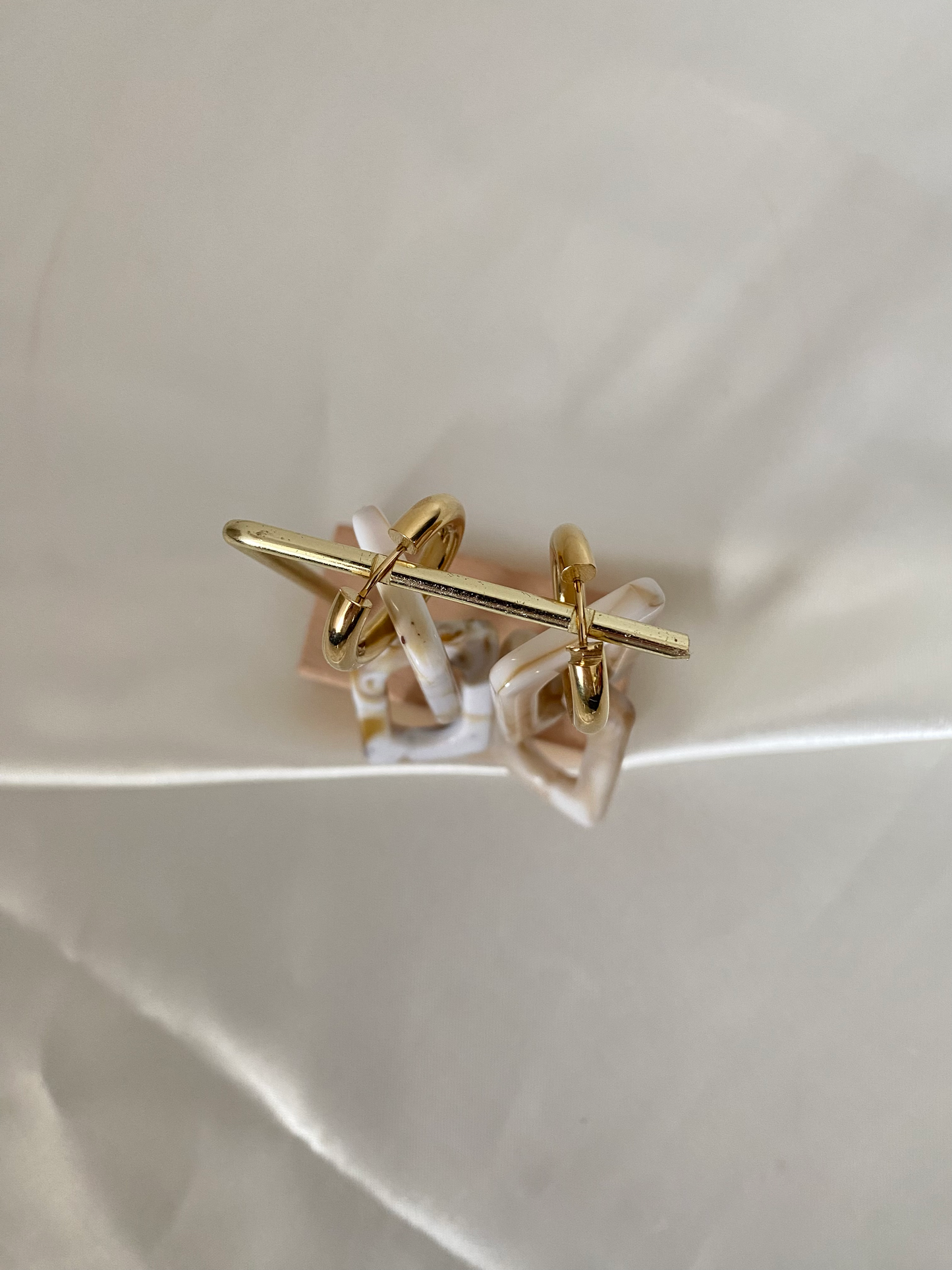 Boucles d'oreilles Orlane beige