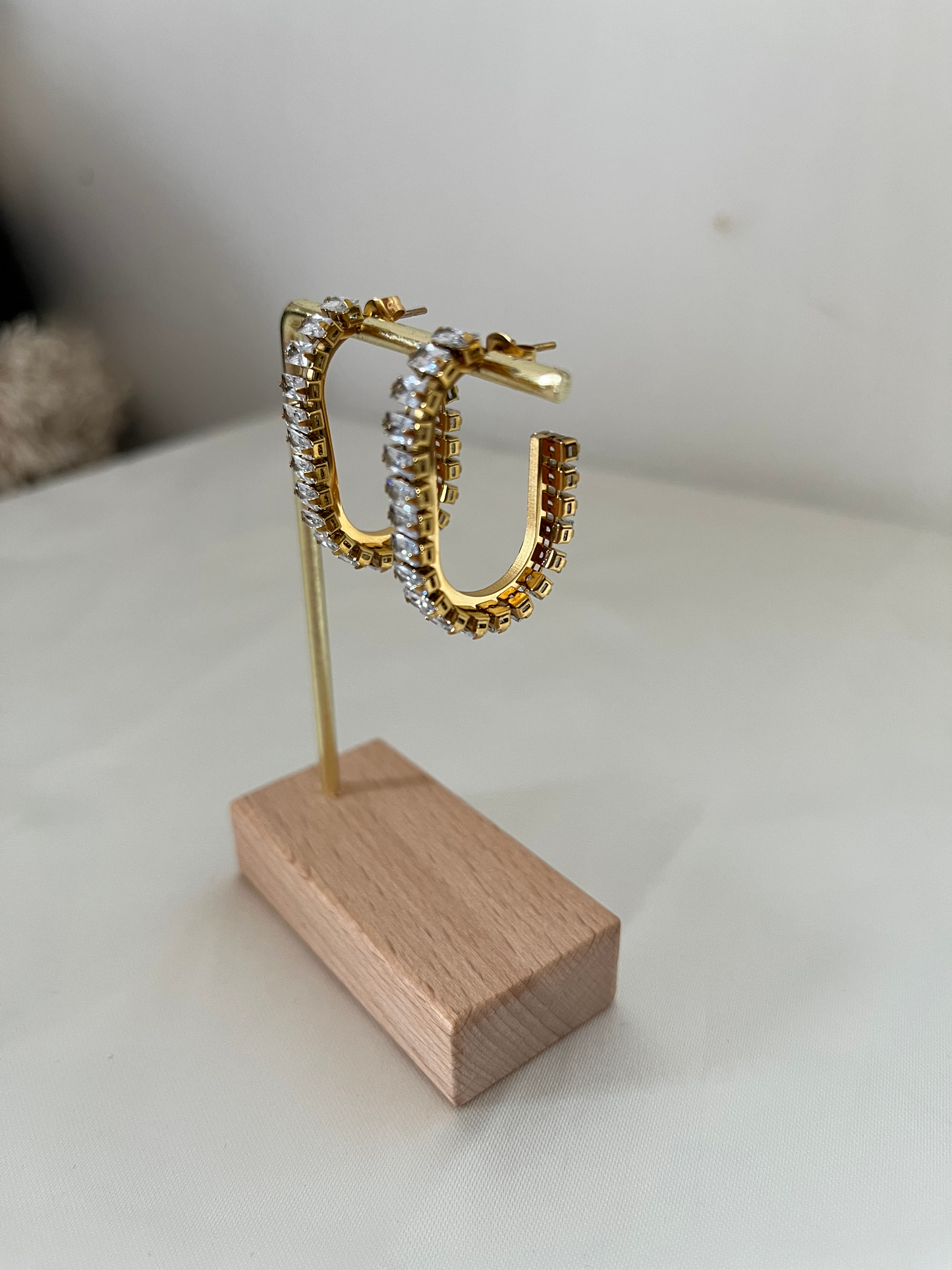 Boucles d'oreilles doré et strass Madeleine