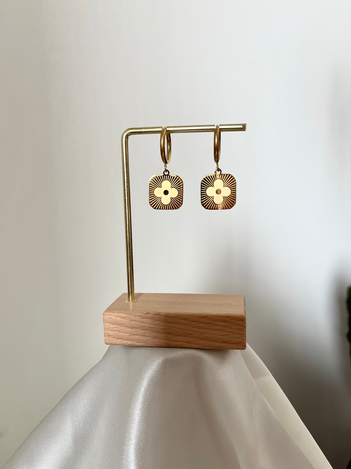 Boucles d'oreilles doré carré Grace