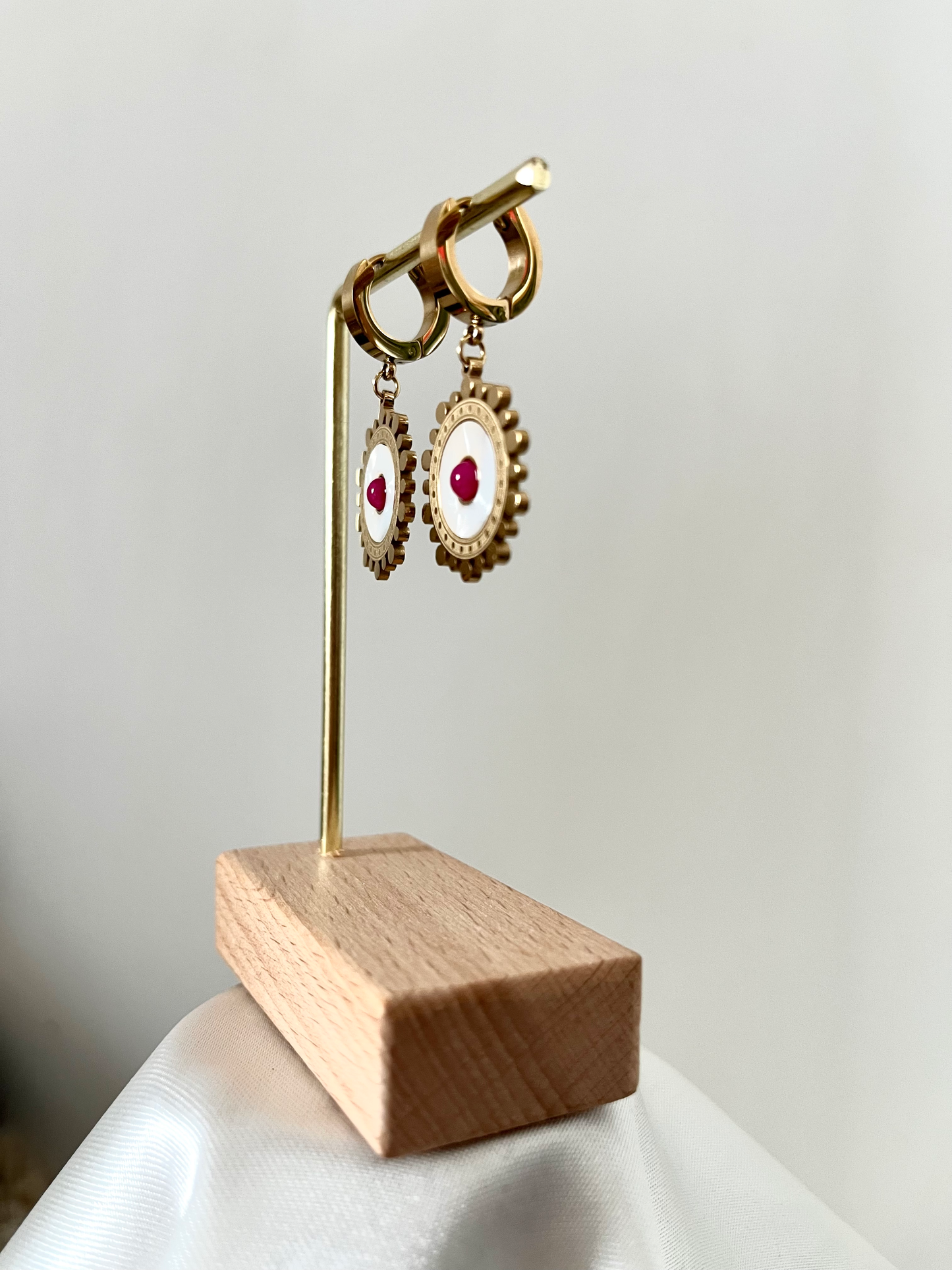 Boucles d'oreilles doré, nacré et rose Ally