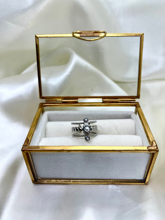 Bague argentée et nacrée
