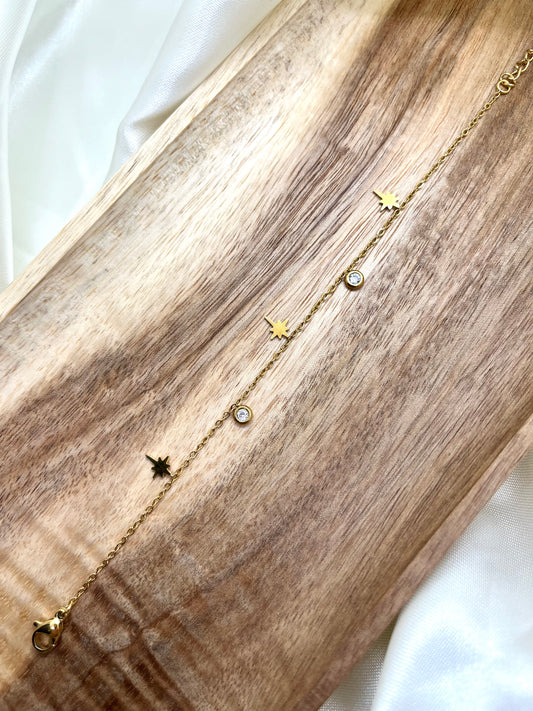 Bracelet doré étoiles et strass