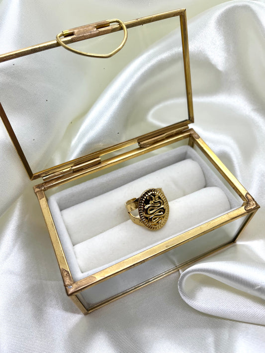 Bague doré serpent