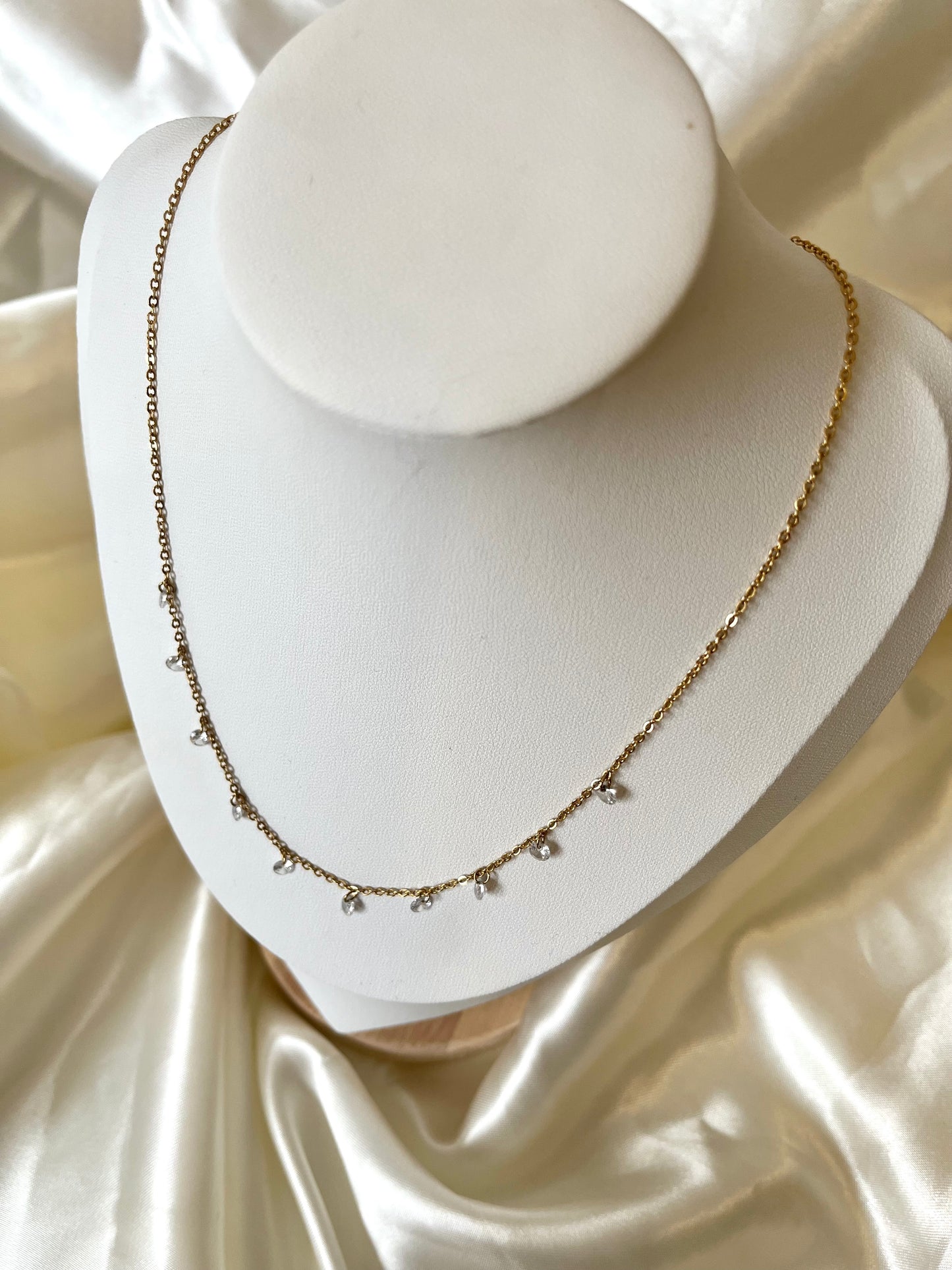 Collier doré petits strass