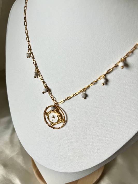 Collier doré et blanc Lily